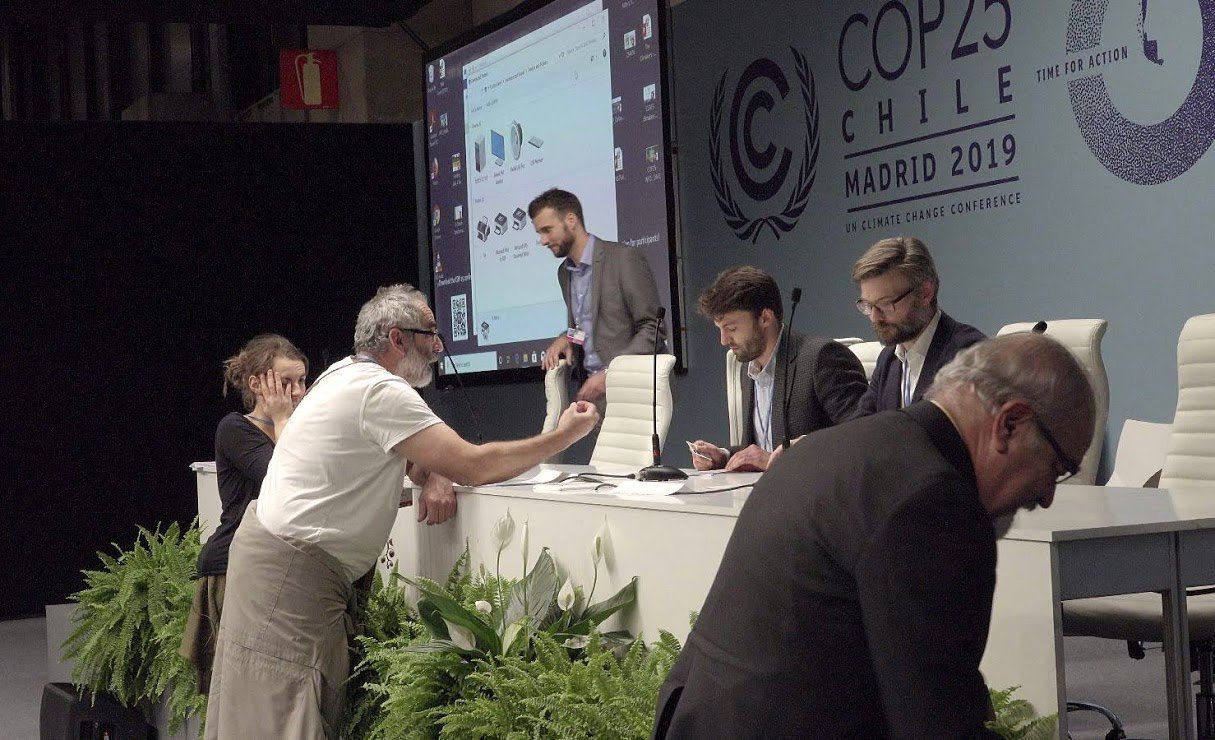 Z filmu <b><i>Jiříkovo vidění</i></b>. Jiří oslovuje zástupce států na světové klimatické konferenci COP25 v Madridu. Foto GNOMON Production