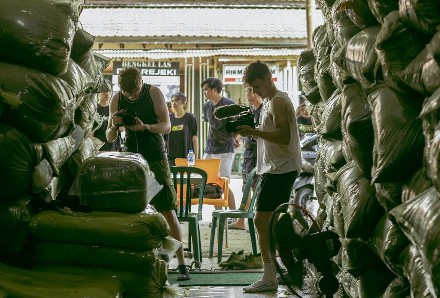 Z filmu <b><i>Sběratelé kratomu</b></i> (r. Libor Cinegr)