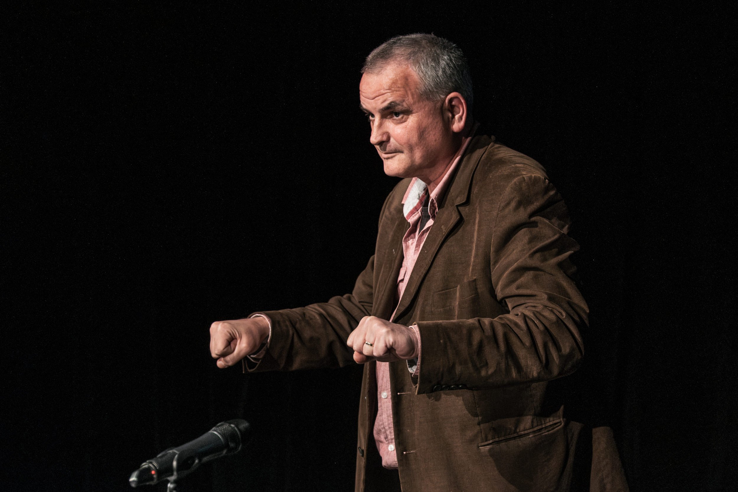 Jan Gogola ml. k filmu <b><i>Dědictví aneb Kurvahošigutntág</b></i> v brněnském HaDivadle. Foto: David Konečný, HaDivadlo