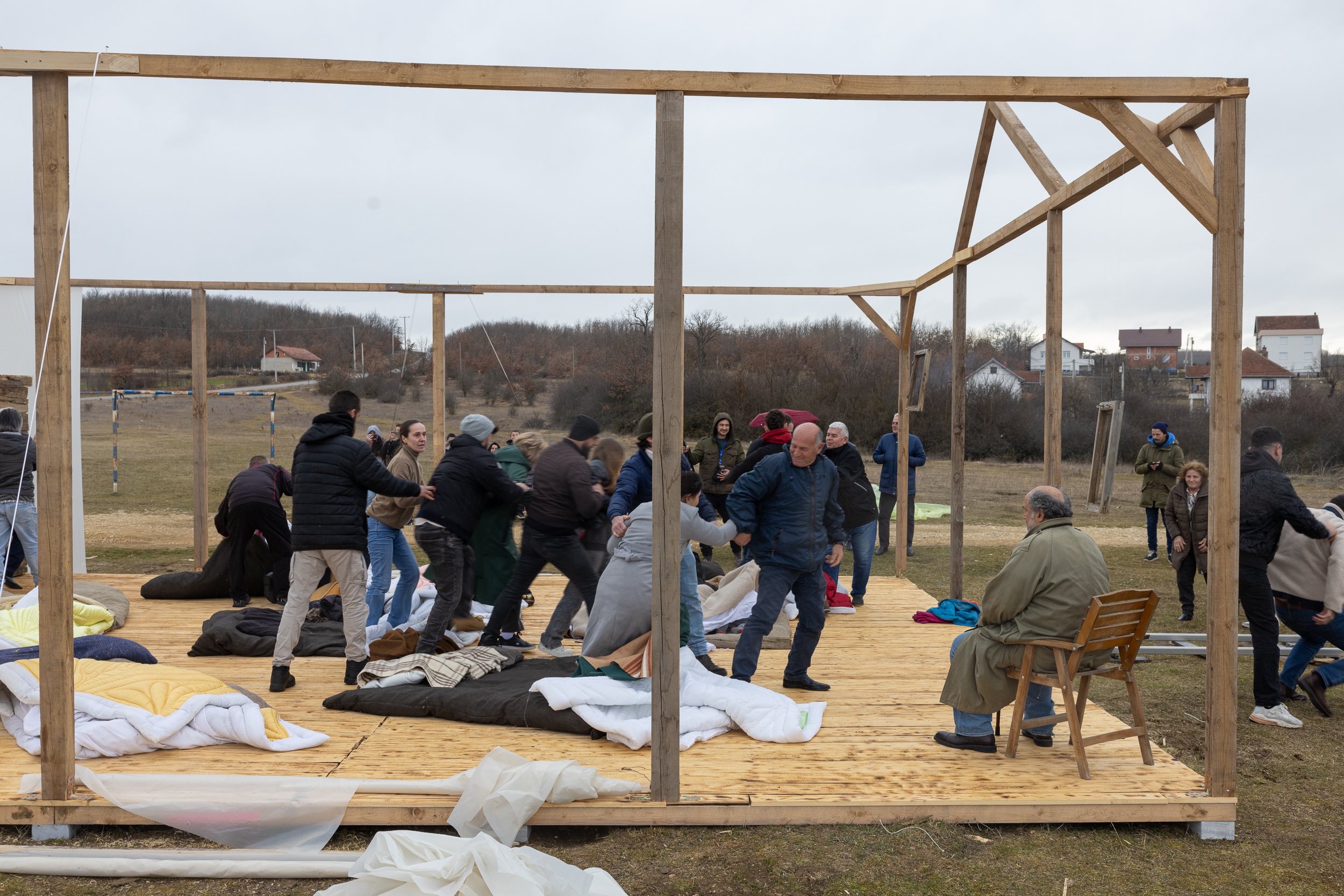 Z natáčení filmu <b><i>Oslí krása</b></i> (r. Dea Gjinovci)