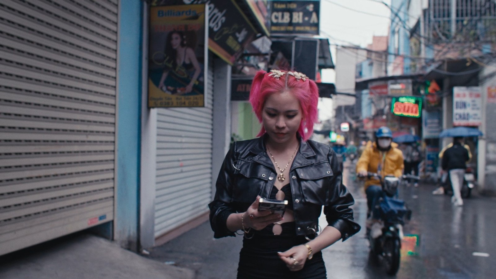 Z filmu <b><i>Ona</b></i> (r. Parsifal Reparato, 2025). Zdroj MFDF Ji.hlava