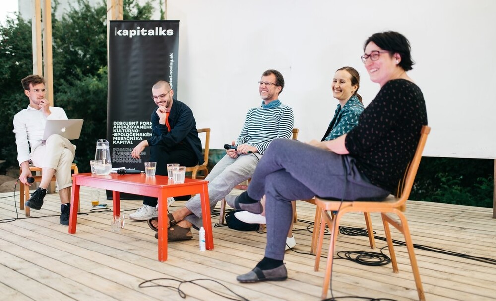 Ozvěny loňského ji.hlavského festivalu v Bratislavě se kvůli pandemii z plánovaného jarního termínu přesunuly na léto