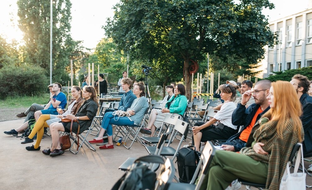 Ozvěny loňského ji.hlavského festivalu v Bratislavě se kvůli pandemii z plánovaného jarního termínu přesunuly na léto 