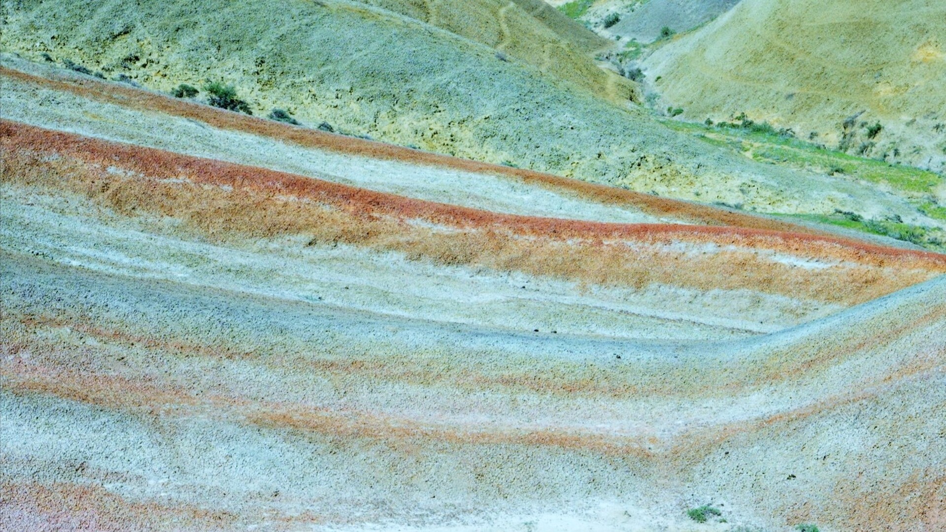 Lapilli. Skalnaté krajiny smutnění