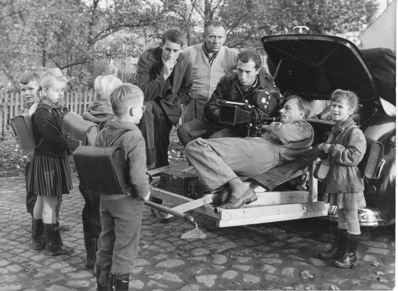 Od longitudinálních studií k časosběrným dokumentům: návraty do infra-obyčejných životů*