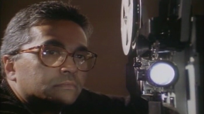 Pohled není jeden. A významy se zastaví jen na chvíli, než se znovu promění. Robert Crusz