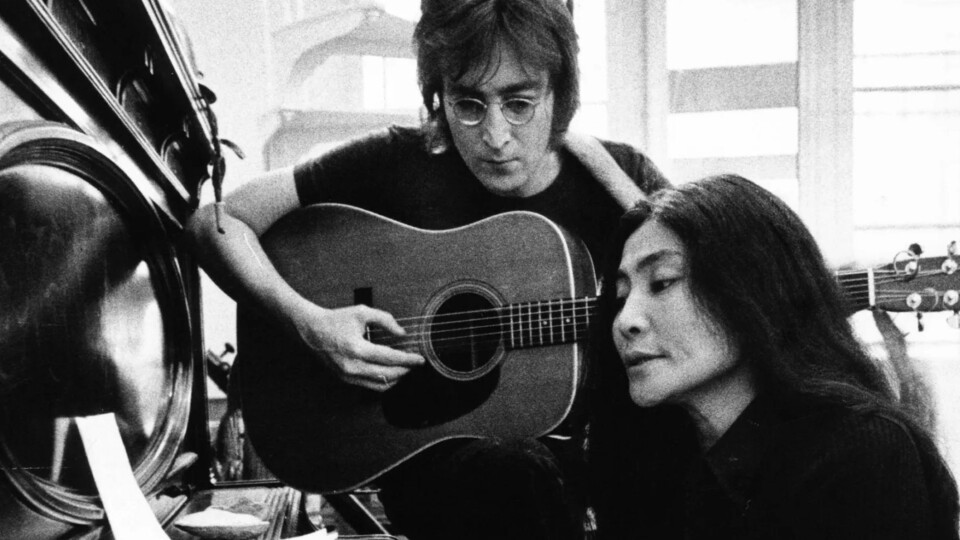 Kus sendviče s tuňákem