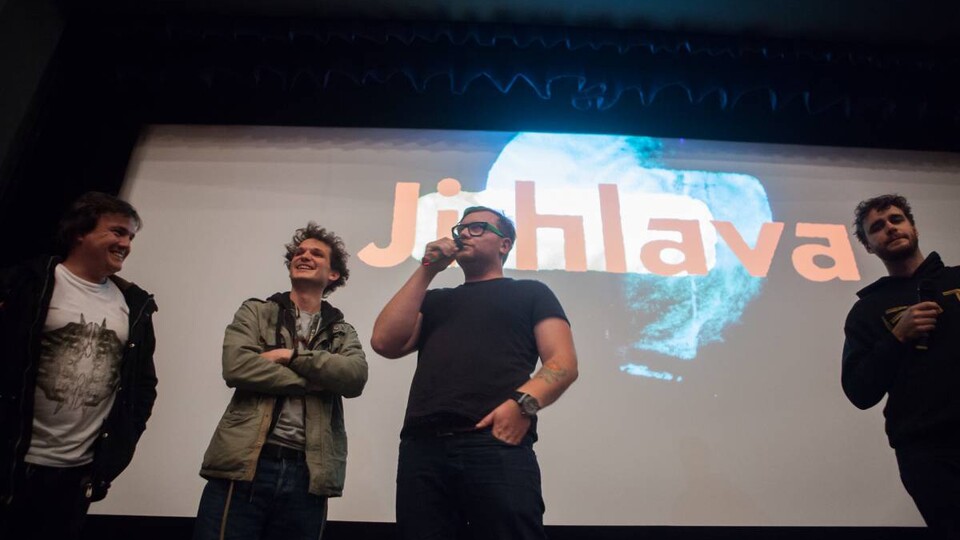 Svět nemá smysl, umřem a nic se nestane