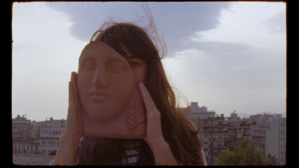 Zbořme Parthenón. Lyrická sabotáž národního mýtu