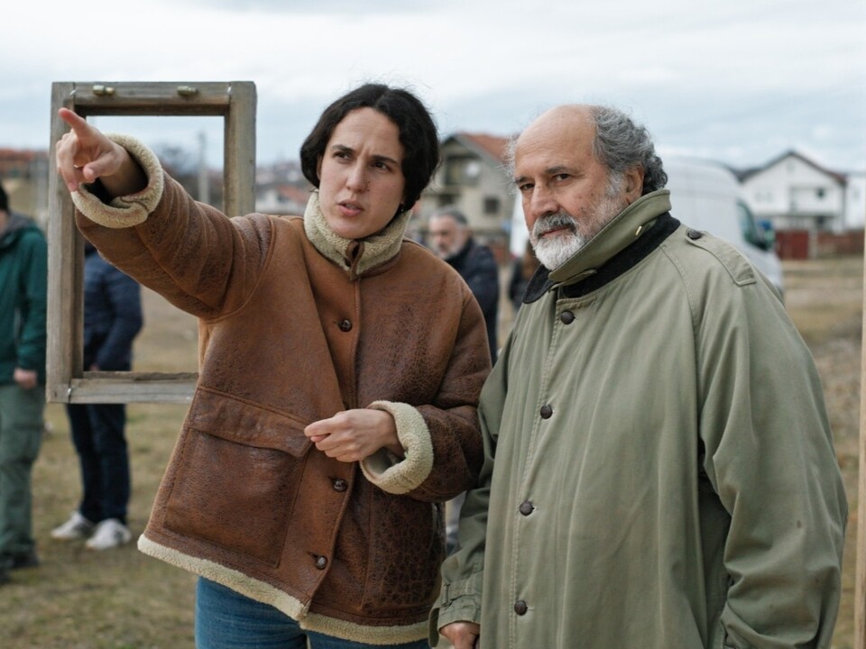 Za oponou se rodí samotný film. Oslí krása